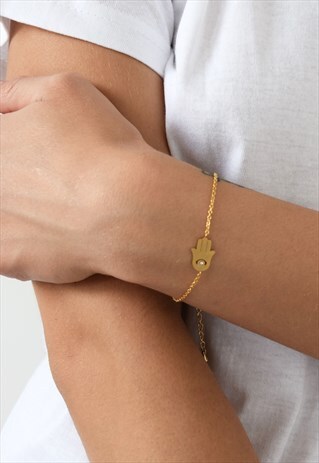 HAMSA HAND BRACELET IN GOLD