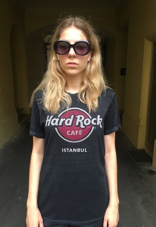 VINTAGE 90' AMAZING COOL HARDROCKCAFE T-SHIRT