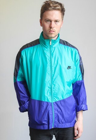 VINTAGE NIKE SHELL JACKET