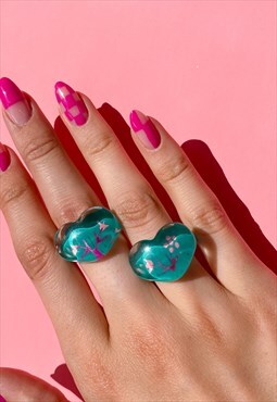 Vintage Y2K plastic chunky heart shape branch ring in teal
