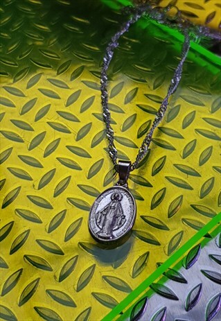 SILVER TONE COIN NECKLACE WITH REVERSIBLE GOTHIC DESIGN