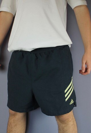 VINTAGE ADIDAS SHORTS IN NAVY WITH POCKETS, EMBROIDERED LOGO
