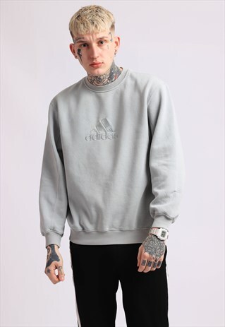 VINTAGE ADIDAS SWEATSHIRT