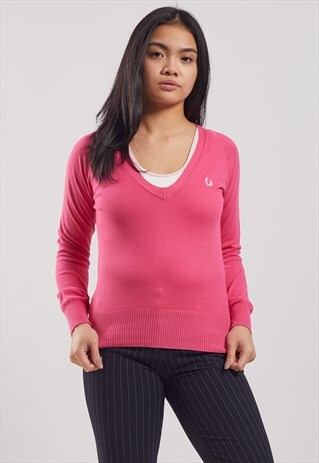 VINTAGE FRED PERRY V-NECK JUMPER