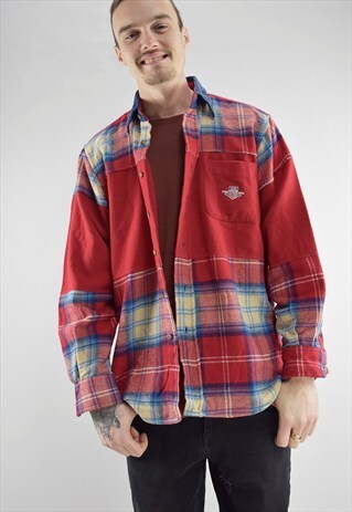 VINTAGE 90S RED & PLAID PATCHWORK FLANNEL SHIRT