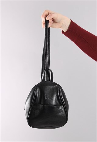 VINTAGE 90S BLACK FAUX LEATHER MINI BACKPACK RUCKSACK