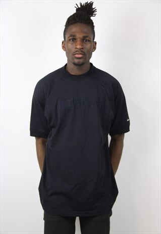 VINTAGE NIKE 90S T-SHIRT