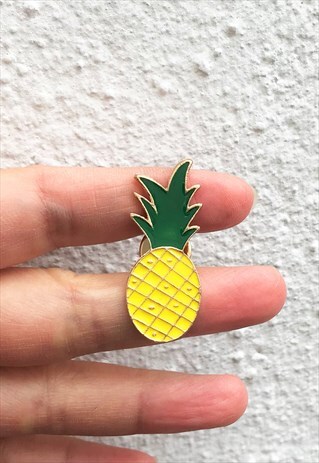 PINEAPPLE PIN