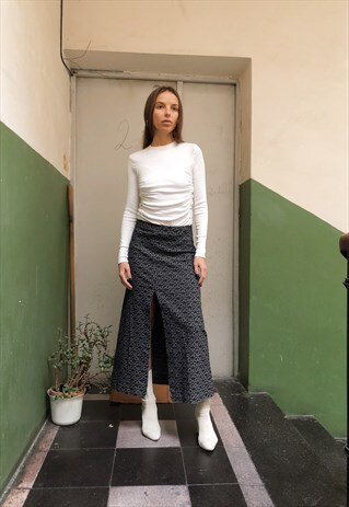 SUPER RARE D&G LOGO PRINTED SKIRT FROM 90S