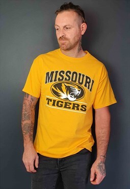 Men's Vintage 90's Missouri Tigers Basketball T-Shirt 