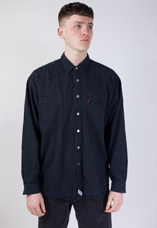 VINTAGE LEVI'S BLACK SHIRT