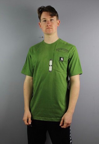 VINTAGE CARHARTT POCKET T-SHIRT IN GREEN WITH PATCH LOGO.