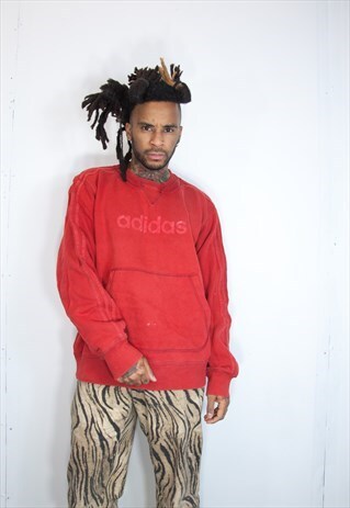 VINTAGE ADIDAS SWEATSHIRT