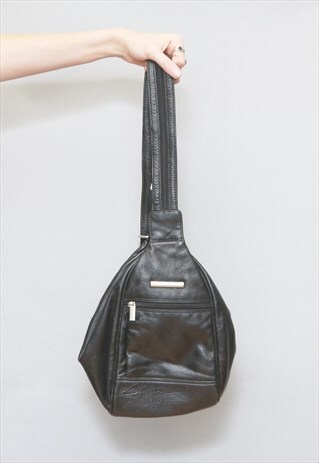 VINTAGE 1990'S BLACK LEATHER VERSATILE BACKPACK/SHOULDER BAG