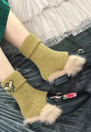 WINTER BEE SOCKS