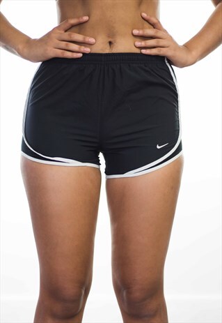 VINTAGE NIKE LOGO SHORTS 90S X 2.3