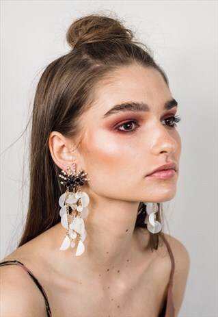 PARTY EARRINGS WHITE