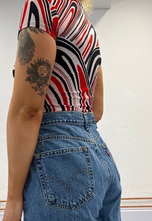 garment image