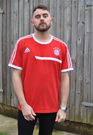 VINTAGE 90'S ADIDAS BAYERN MUNCHEN FOOTBALL TEE
