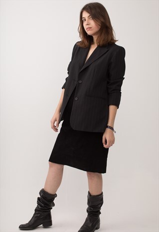 STRIPPED BLACK EPAULLETE BLAZER