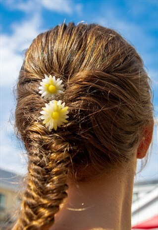 DAISY HAIR CLIPS