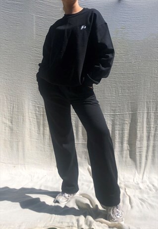 SPORTY SWEATSHIRT IN BLACK