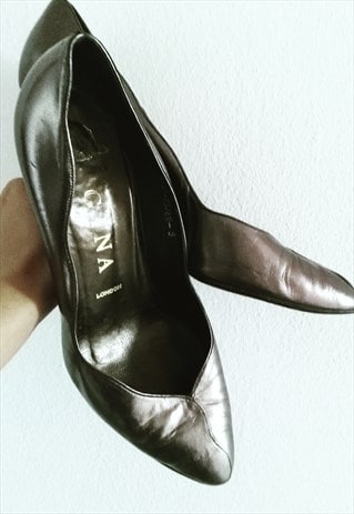 GINA RARE DESIGNER VINTAGE LEATHER METALLIC PEWTER SHOES