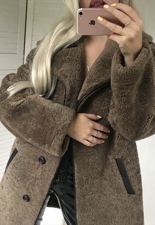 VINTAGE 1970S BROWN TRIMMED SHEEPSKIN PEA JACKET