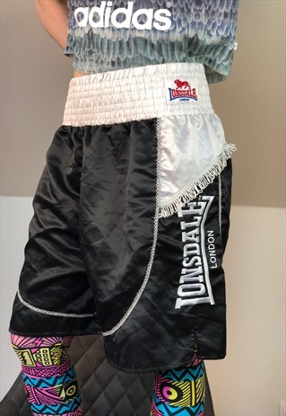 IIONS DALE BOX BLACK TANGO SPAIN SHORTS 90S VINTAGE
