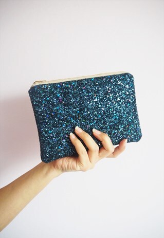 GLITTER MAKEUP BAG IN NAVY RAINBOW