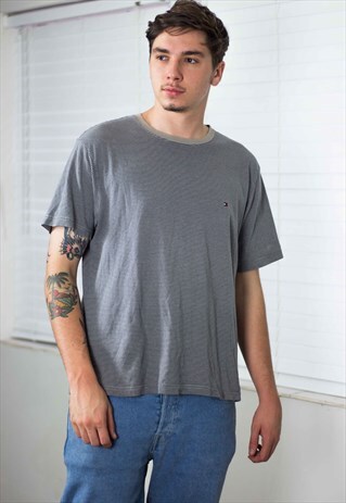 VINTAGE TOMMY HILFIGER T-SHIRT LOGO 90S L 6.8