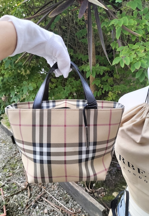 BURBERRY 90s NOVA CHECK SHOULDER BAG