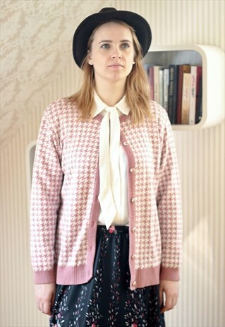 PINK AND WHITE DOGTOOTH CARDIGAN
