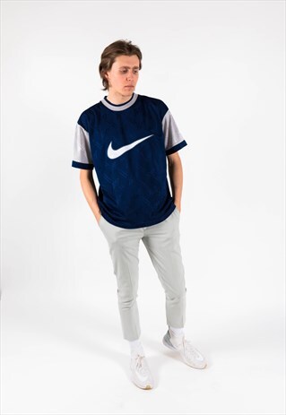 VINTAGE / RETRO SPORTS TOP