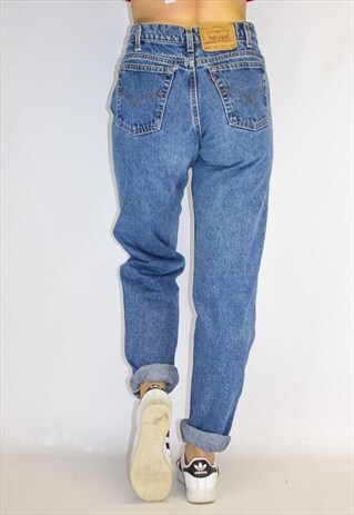 RARE DEADSTOCK VINTAGE SUPER HIGH WAIST TAPERED LEVI JEANS