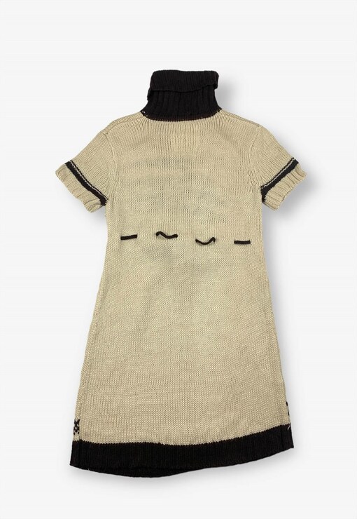 garment image