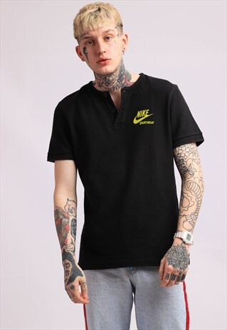 VINTAGE NIKE T-SHIRT