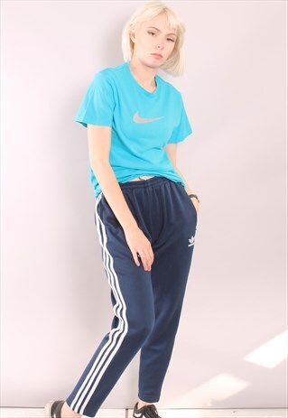 VINTAGE NIKE T-SHIRT