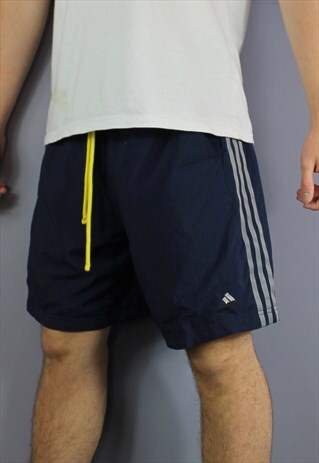 VINTAGE ADIDAS SHORTS IN NAVY BLUE WITH POCKETS, PRINTED LOG