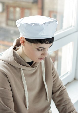 LATEX BERET HAT IN WHITE