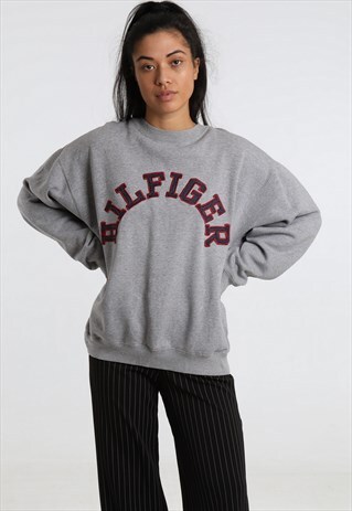 90S TOMMY HILFIGER EMBROIDERED SPELLOUT SWEATSHIRT