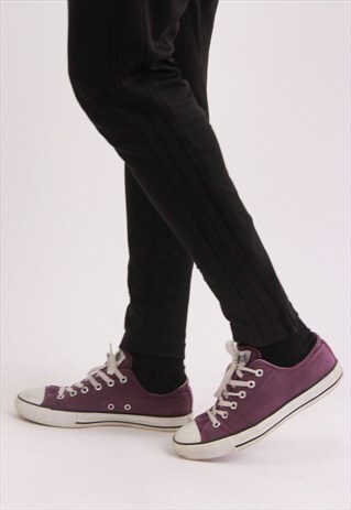 VINTAGE CONVERSE TRAINERS