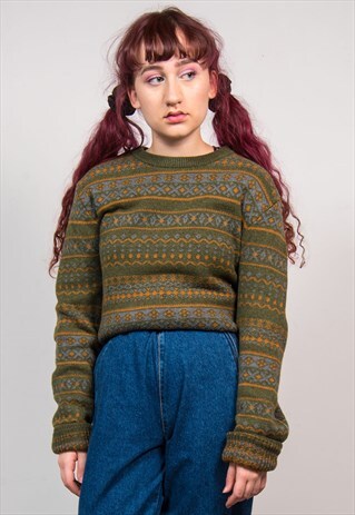 VINTAGE 90'S GREEN STRIPED PATTERN OVERSIZED KNIT JUMPER