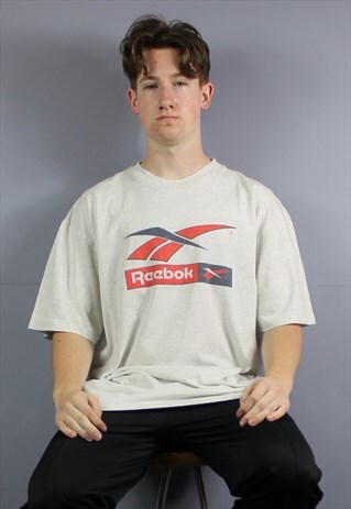VINTAGE REEBOK T-SHIRT IN GREY WITH PRINTED LOGO. SIZE L. LI