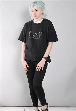VINTAGE NIKE T-SHIRT