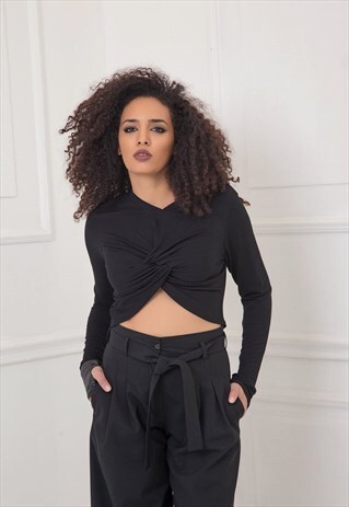 BLACK BLOUSE