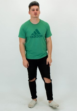 VINTAGE ADIDAS T-SHIRT