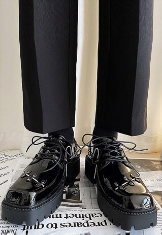 HIGH FASHION SHOES FAUX LEATHER PLATFORM BROGUES IN BLACK