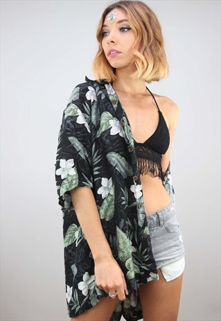 VINTAGE OVERSIZED SHORT SLEEVE HAWAIIAN PATTERNED SHIRT