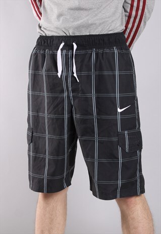 VINTAGE NIKE SHORTS